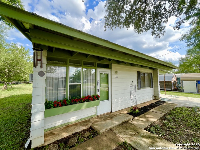 406 Hackberry, Bandera, Texas image 5