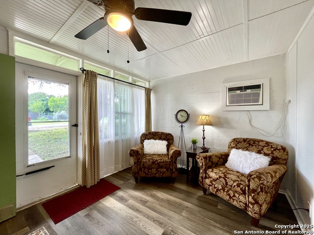 406 Hackberry, Bandera, Texas image 7