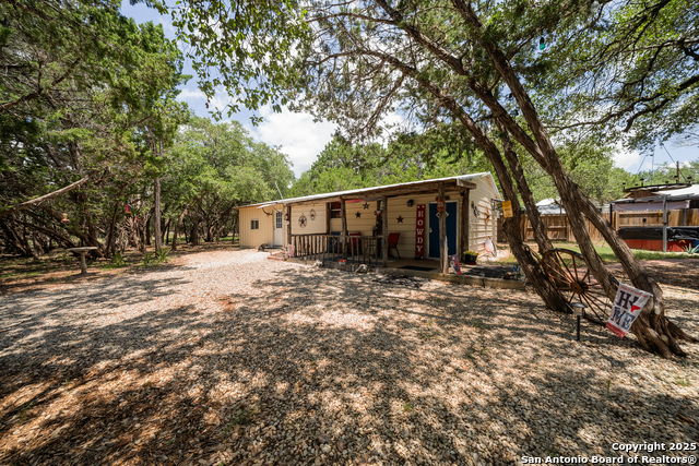 496 Cedarhill Dr., Bandera, Texas image 4