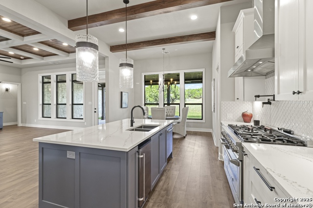 1687 Noble Trl, Canyon Lake, Texas image 11