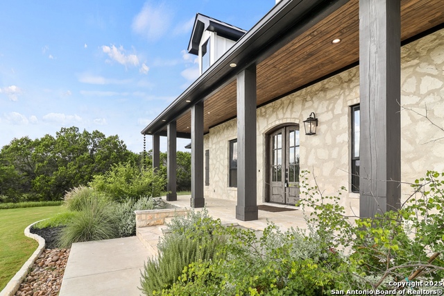 1687 Noble Trl, Canyon Lake, Texas image 3