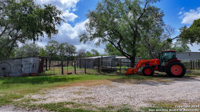 4279 Fm 791, Falls City, Texas image 29
