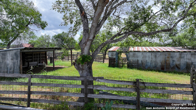 4279 Fm 791, Falls City, Texas image 30