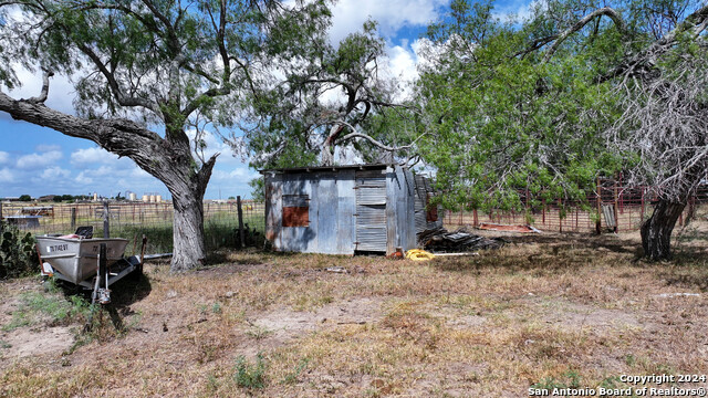 4279 Fm 791, Falls City, Texas image 35