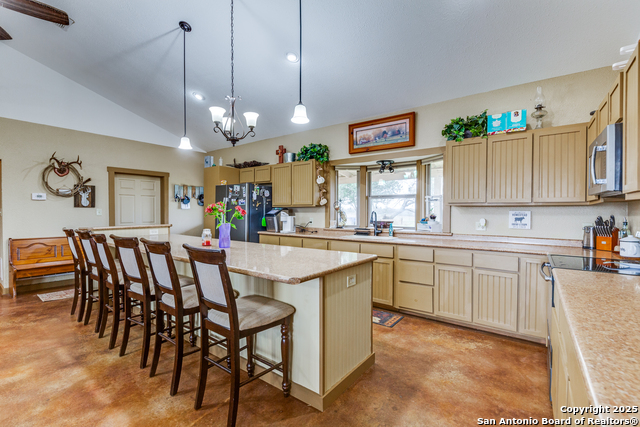 2217 County Road 412, Stockdale, Texas image 11
