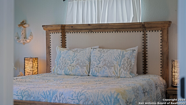 303 Square Rigger, Rockport, Texas image 29