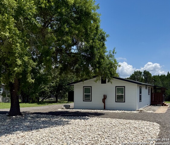 1546 & 1558 Green Hill, Canyon Lake, Texas image 1