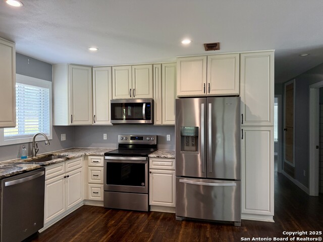 1546 & 1558 Green Hill, Canyon Lake, Texas image 4