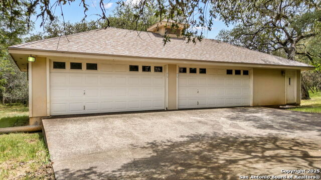 10911 Dedeke, New Braunfels, Texas image 39