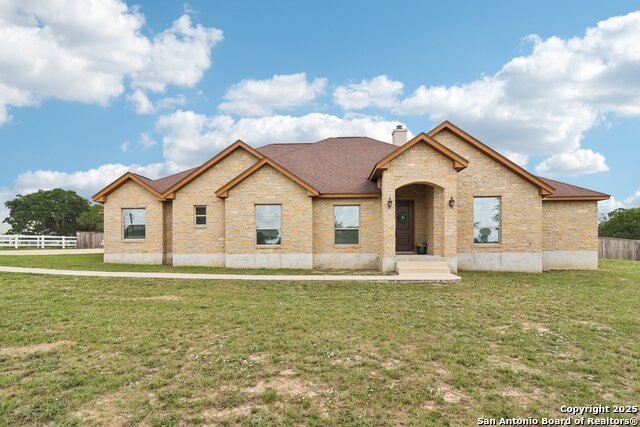 164 Abrego Lake, Floresville, Texas image 1