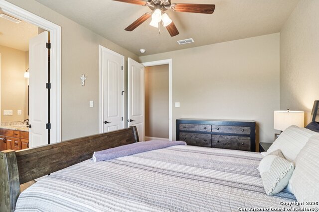 164 Abrego Lake, Floresville, Texas image 40