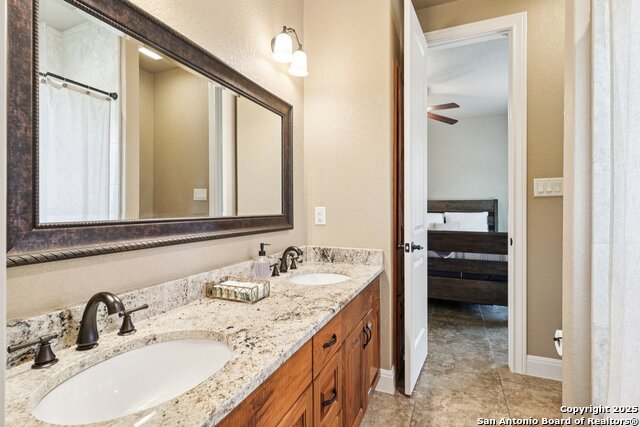 164 Abrego Lake, Floresville, Texas image 42