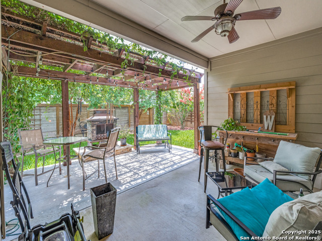 131 Ruger Path, New Braunfels, Texas image 18