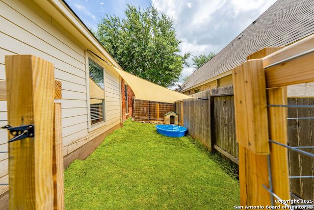 2978 Palomino Pass, Seguin, Texas image 38