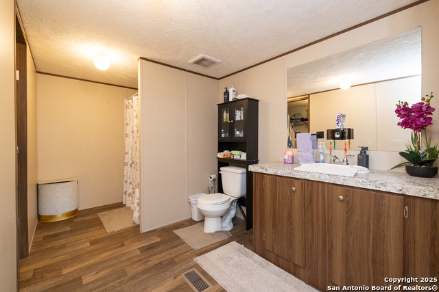 934 7th, Floresville, Texas image 12
