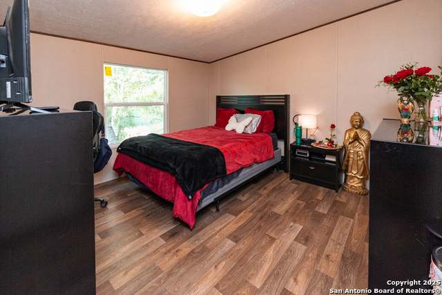 934 7th, Floresville, Texas image 15