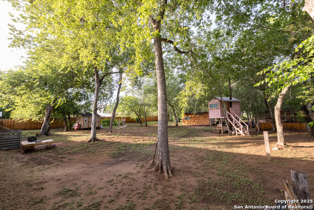 934 7th, Floresville, Texas image 31