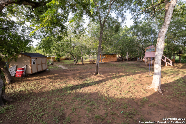 934 7th, Floresville, Texas image 33
