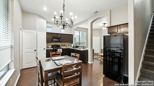 957/959 Floating Star, New Braunfels, Texas image 5