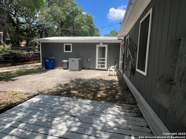 248 Wray, Canyon Lake, Texas image 5
