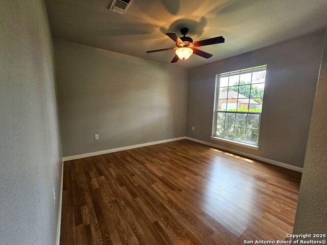 632 Garnet, Seguin, Texas image 18