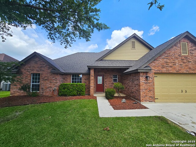 632 Garnet, Seguin, Texas image 2