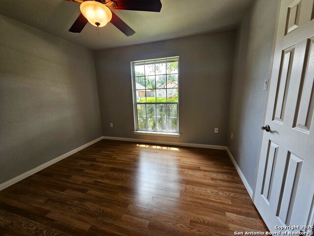 632 Garnet, Seguin, Texas image 20