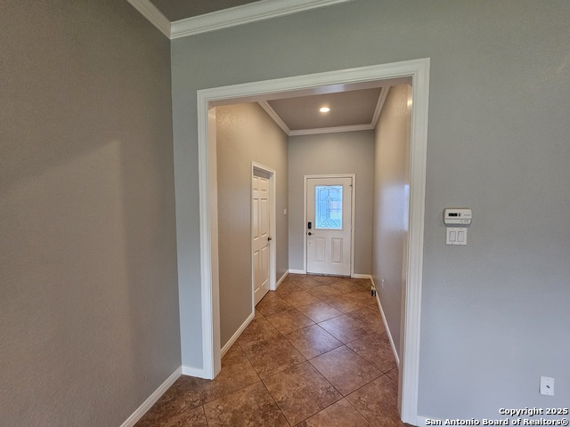 632 Garnet, Seguin, Texas image 3