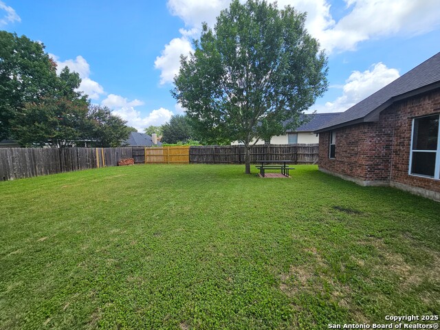 632 Garnet, Seguin, Texas image 36