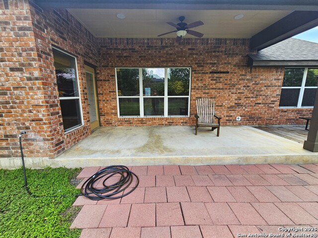 632 Garnet, Seguin, Texas image 37
