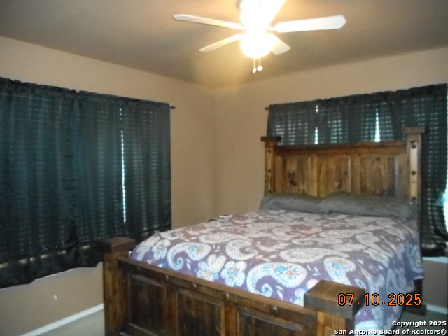 1315 Olive St, Jourdanton, Texas image 7