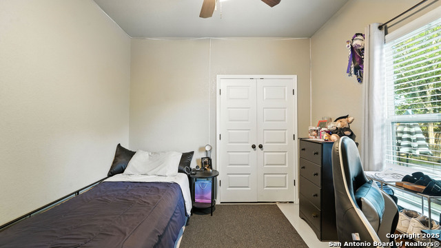 911-913 E Seideman, Seguin, Texas image 31