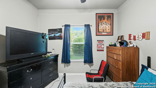 911-913 E Seideman, Seguin, Texas image 34