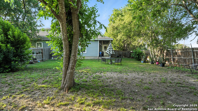 911-913 E Seideman, Seguin, Texas image 41