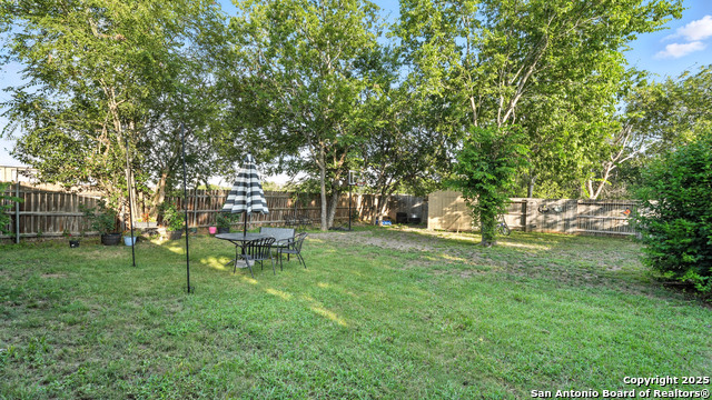 911-913 E Seideman, Seguin, Texas image 43