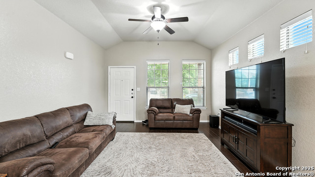 557 Creekside, New Braunfels, Texas image 16