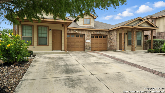 557 Creekside, New Braunfels, Texas image 3