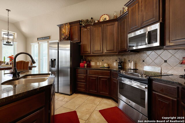 2194 Pioneer, Seguin, Texas image 10