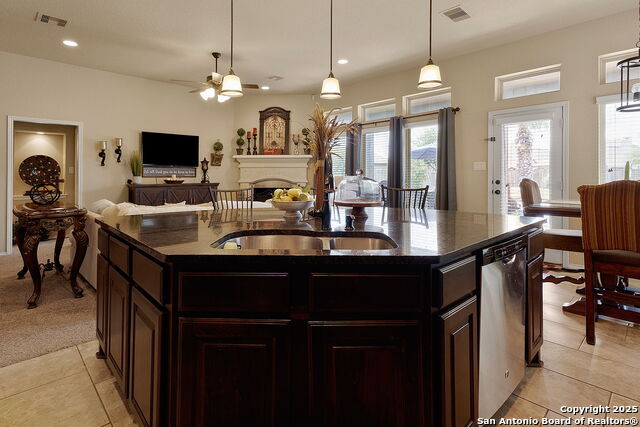 2194 Pioneer, Seguin, Texas image 11