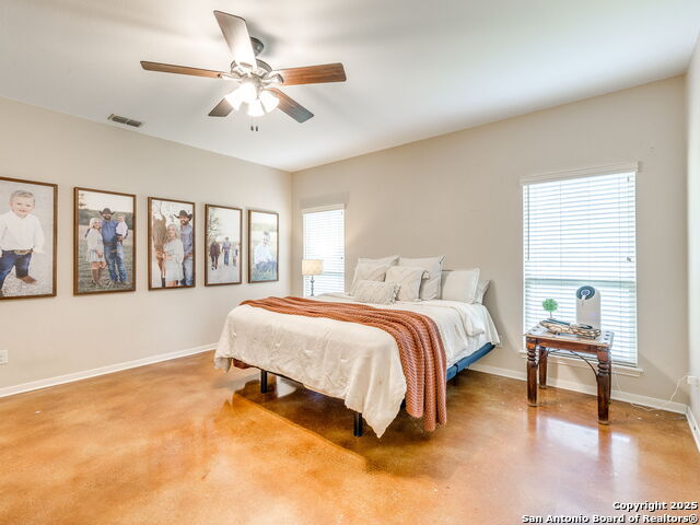 1011 Timbercrest, Pleasanton, Texas image 14