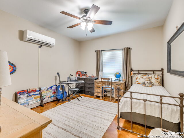 1011 Timbercrest, Pleasanton, Texas image 19