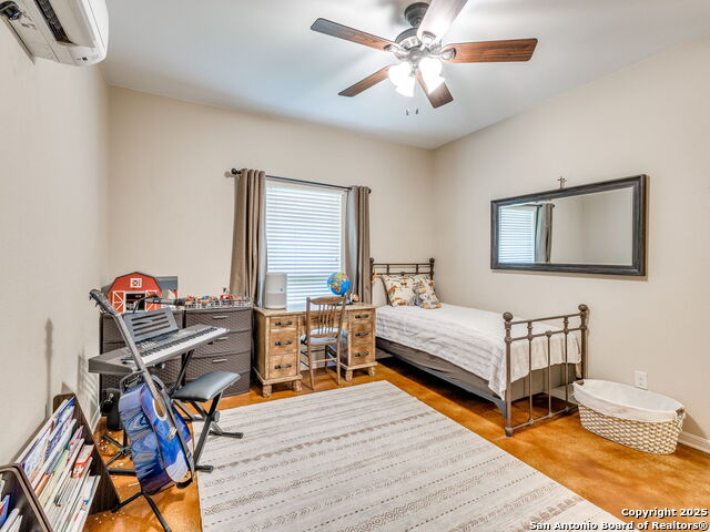 1011 Timbercrest, Pleasanton, Texas image 20