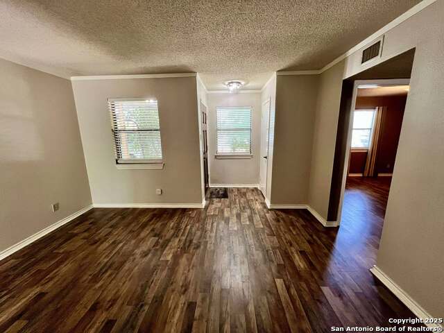 409 Peterson, Kerrville, Texas image 2