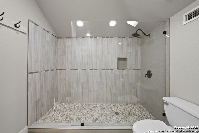 1736 Stagecoach, Canyon Lake, Texas image 43