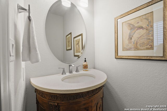 1736 Stagecoach, Canyon Lake, Texas image 9