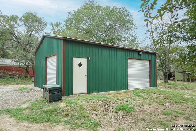 719 Falling Leaves, Adkins, Texas image 20