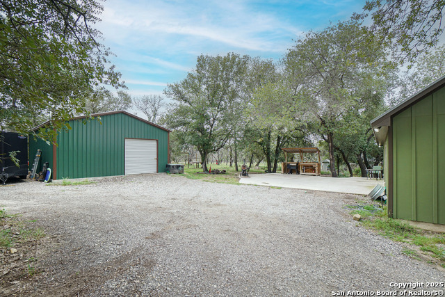719 Falling Leaves, Adkins, Texas image 3