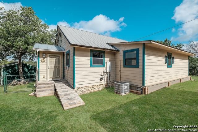 309 Riverside, Pipe Creek, Texas image 22