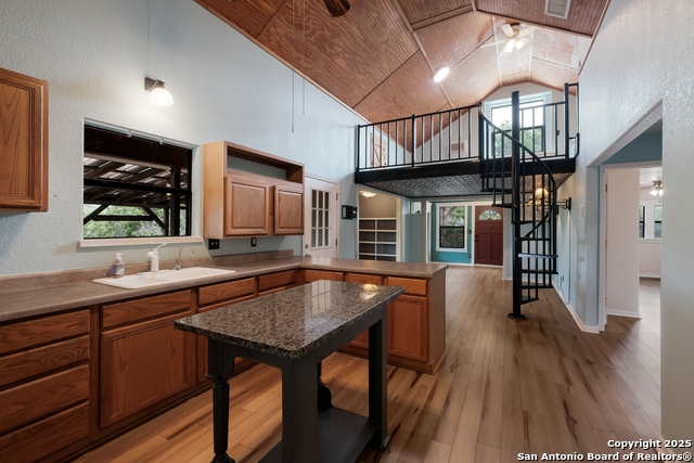 309 Riverside, Pipe Creek, Texas image 4