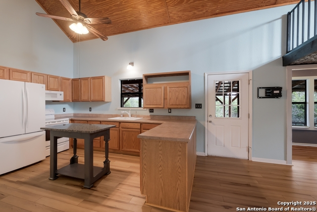 309 Riverside, Pipe Creek, Texas image 6